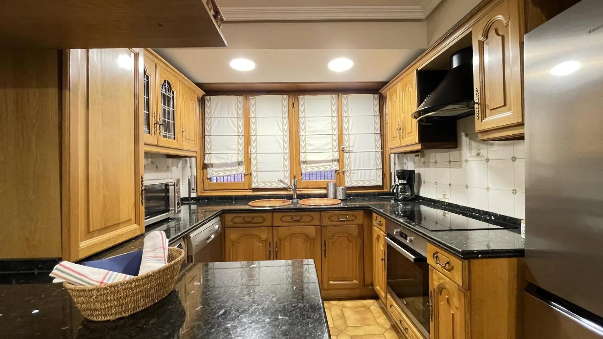 Loraitz By Smiling Rentals Hondarribia 0*,